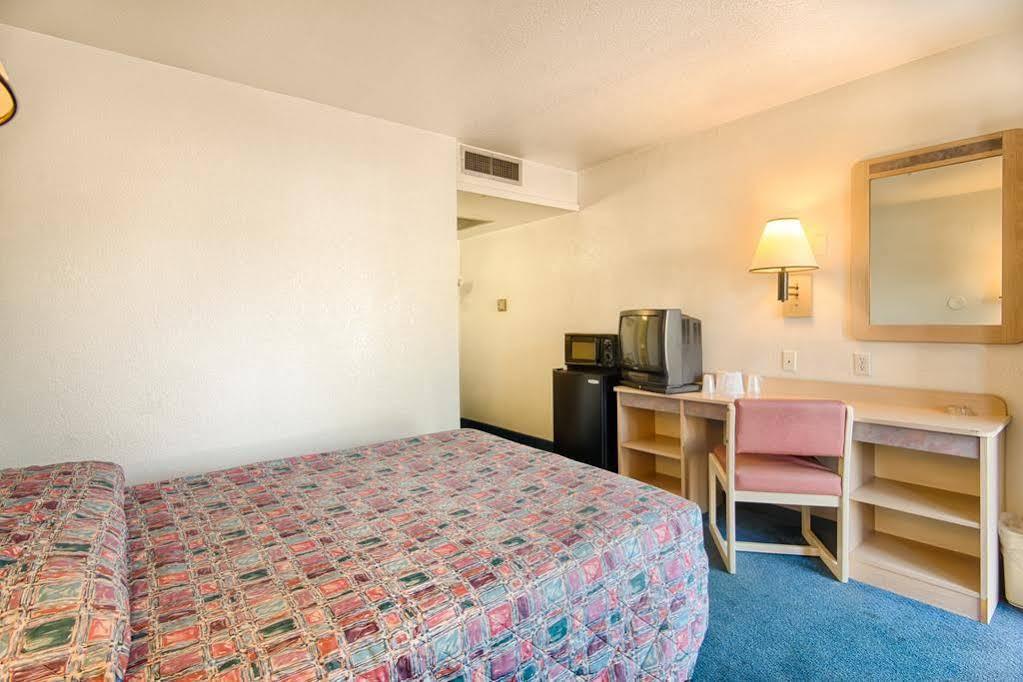 Motel 6-Elko, Nv Buitenkant foto