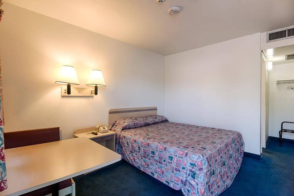Motel 6-Elko, Nv Buitenkant foto